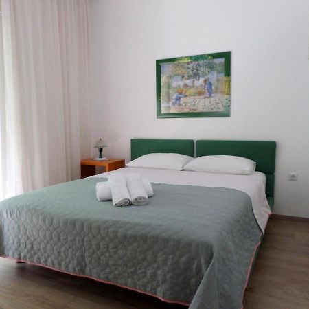 Anais Apartment เนอาเปรามอส ภายนอก รูปภาพ