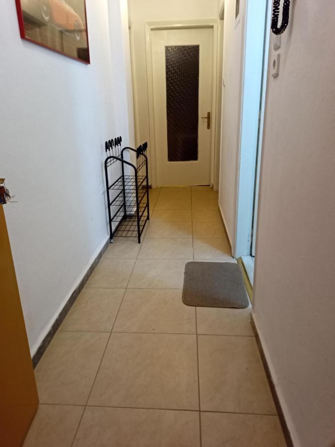 Anais Apartment เนอาเปรามอส ภายนอก รูปภาพ